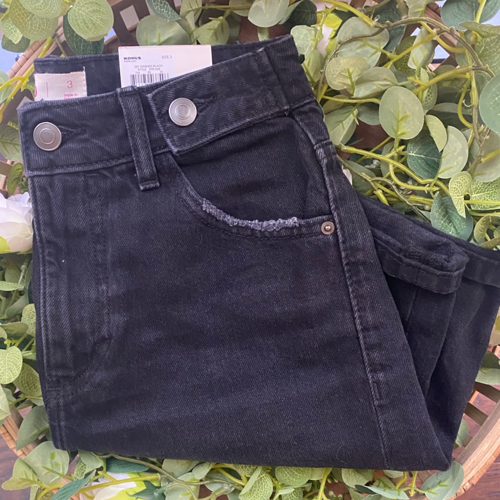 BLACK DENIM HIGH WAISTED SHORTS